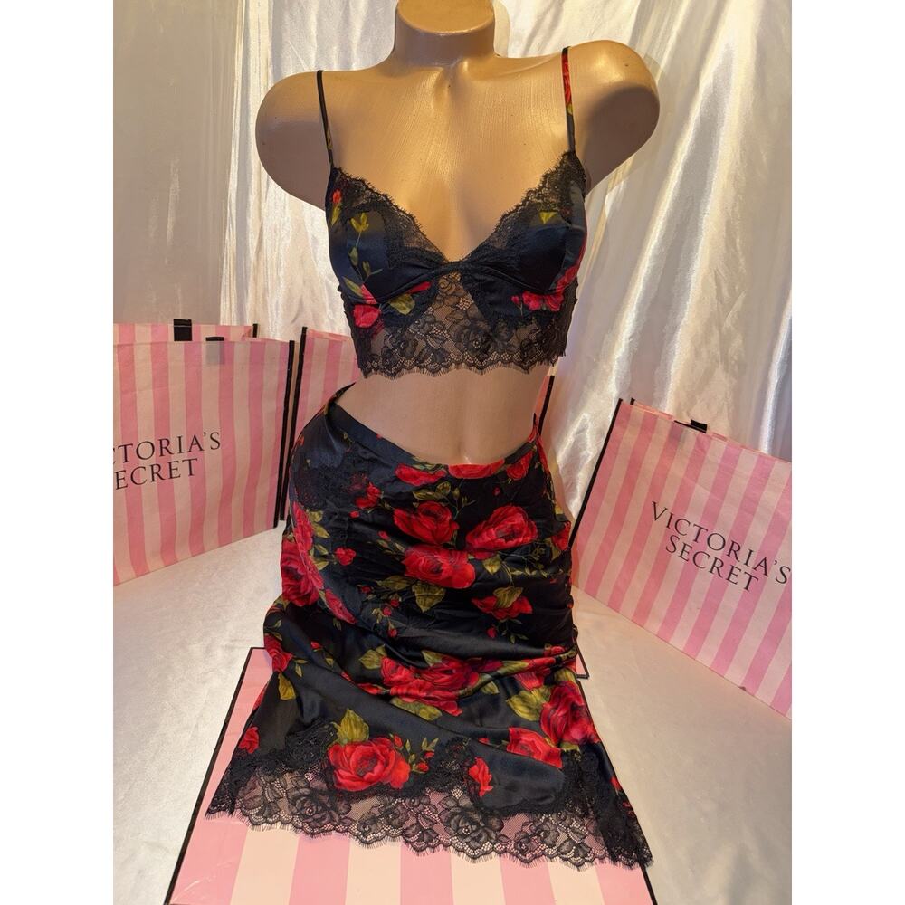 Victorias Secret Corset Bra & Skirt Lingerie Clubbing Set Satin Small $99